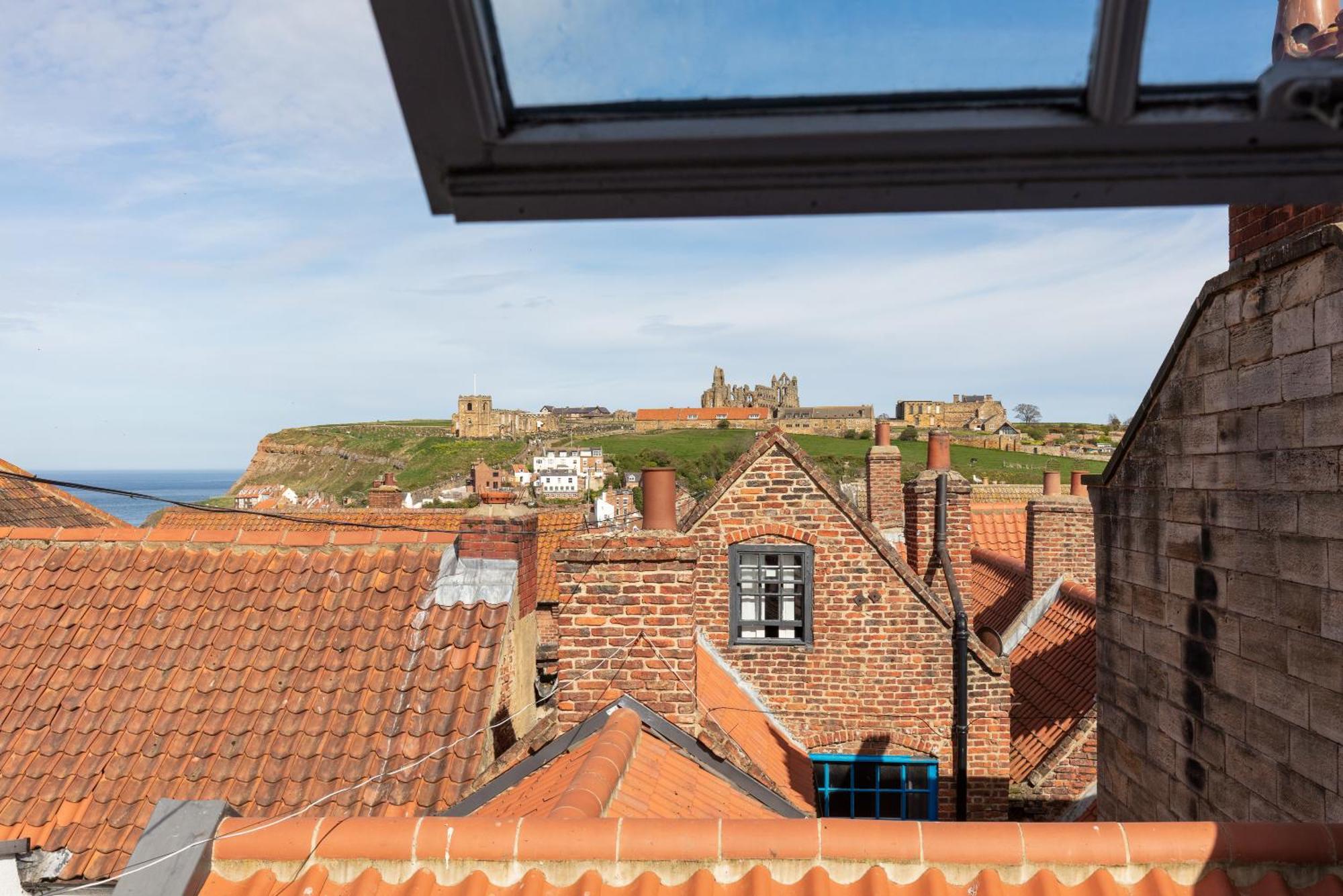 Discovery Accommodation Whitby Exterior foto